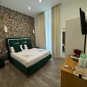 Eden Luxury Πανσιόν