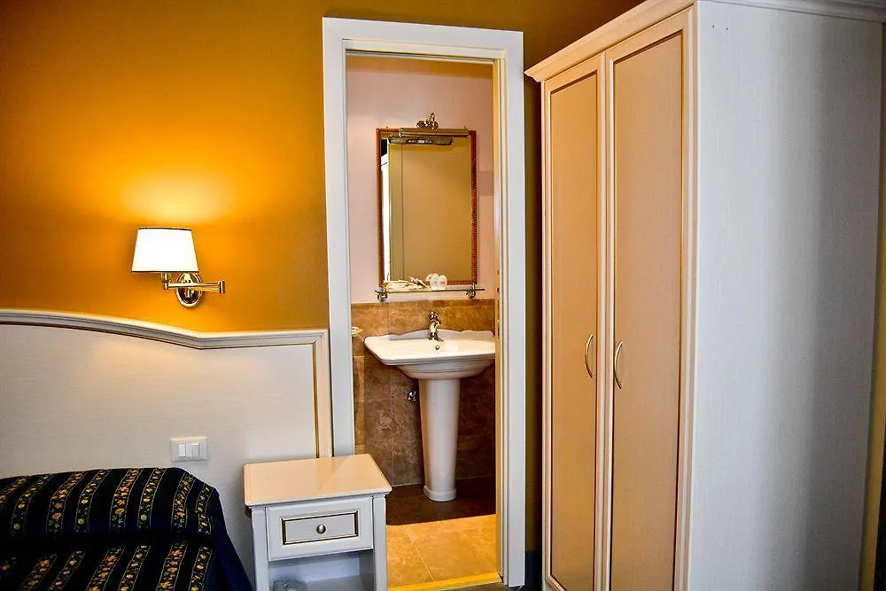 Dimora Degli Dei Hotel Rome Guest house