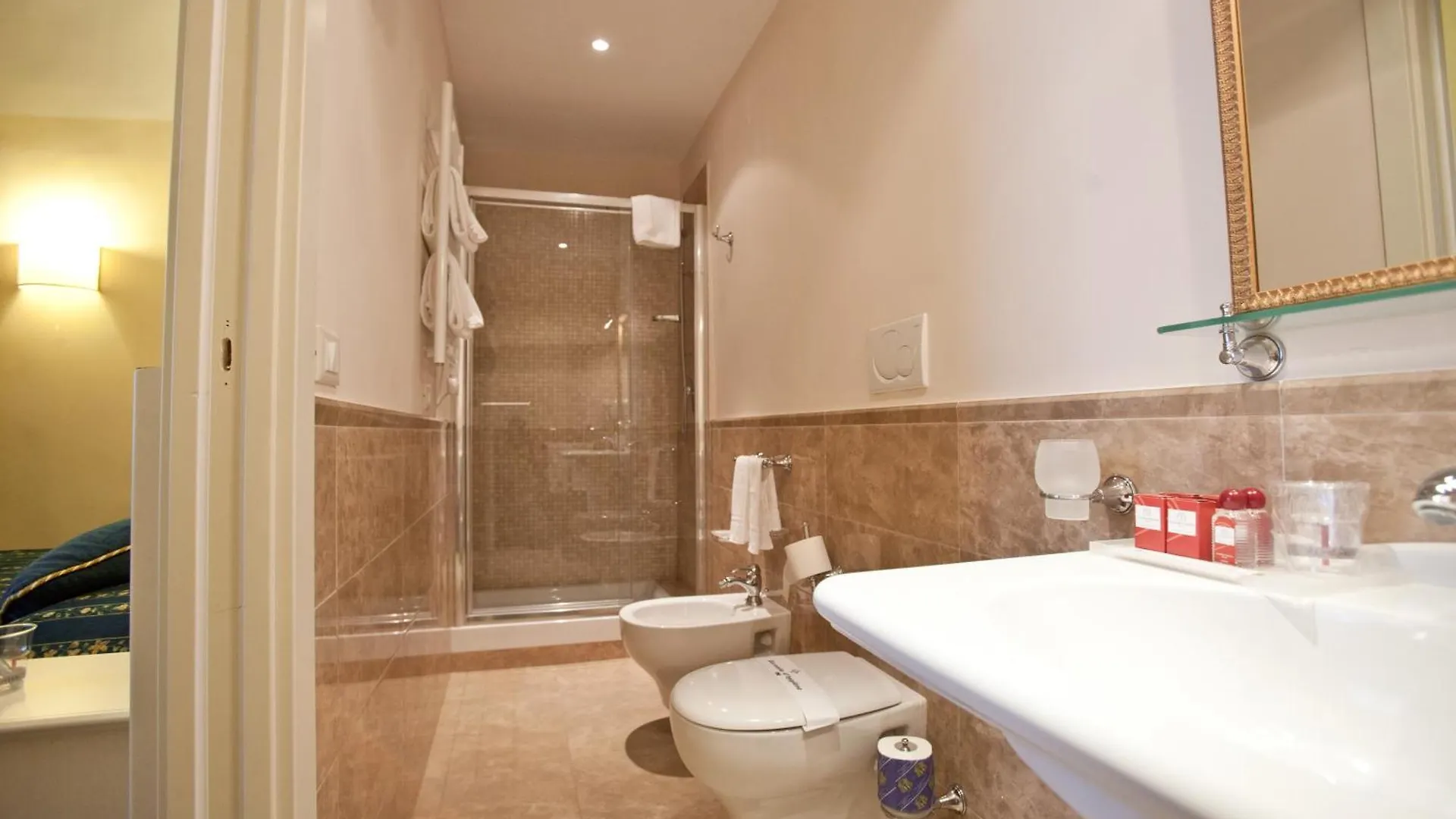 Konukevi Dimora Degli Dei Otel Roma